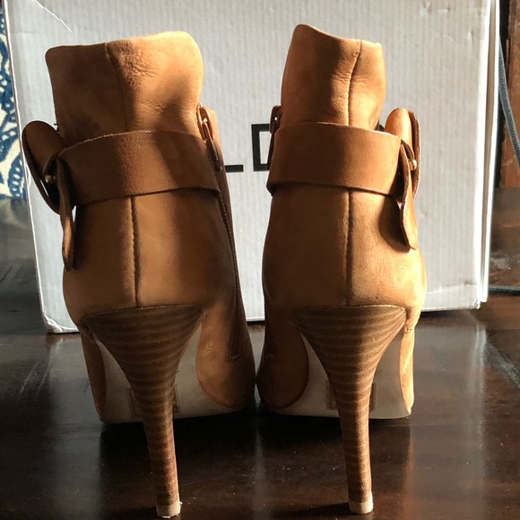 Gorgeous Periera Suede Peep Toe Heel Booties ♥️ - Picture 12 of 13